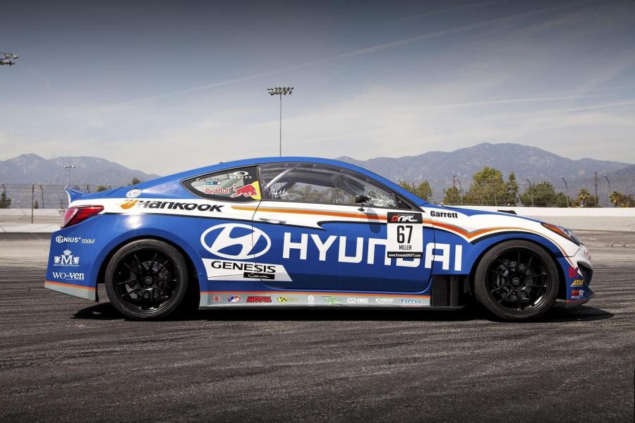  Hyundai Genesis Coupe by RMR 2013 года  (фото 3 из 10)